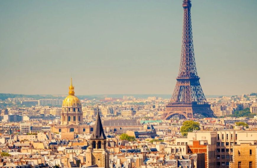 Exploring Paris: Eiffel Tower and Beyond